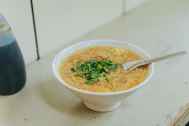 穿梭巷弄尋鹿港風華，古今交織生活